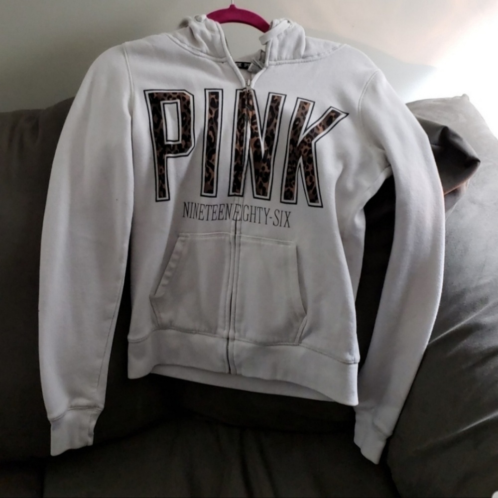 PINK VS cheetah print hoodie!